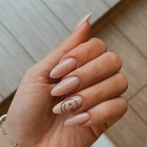طراحی ناخن اسپرت شیک کوتاه