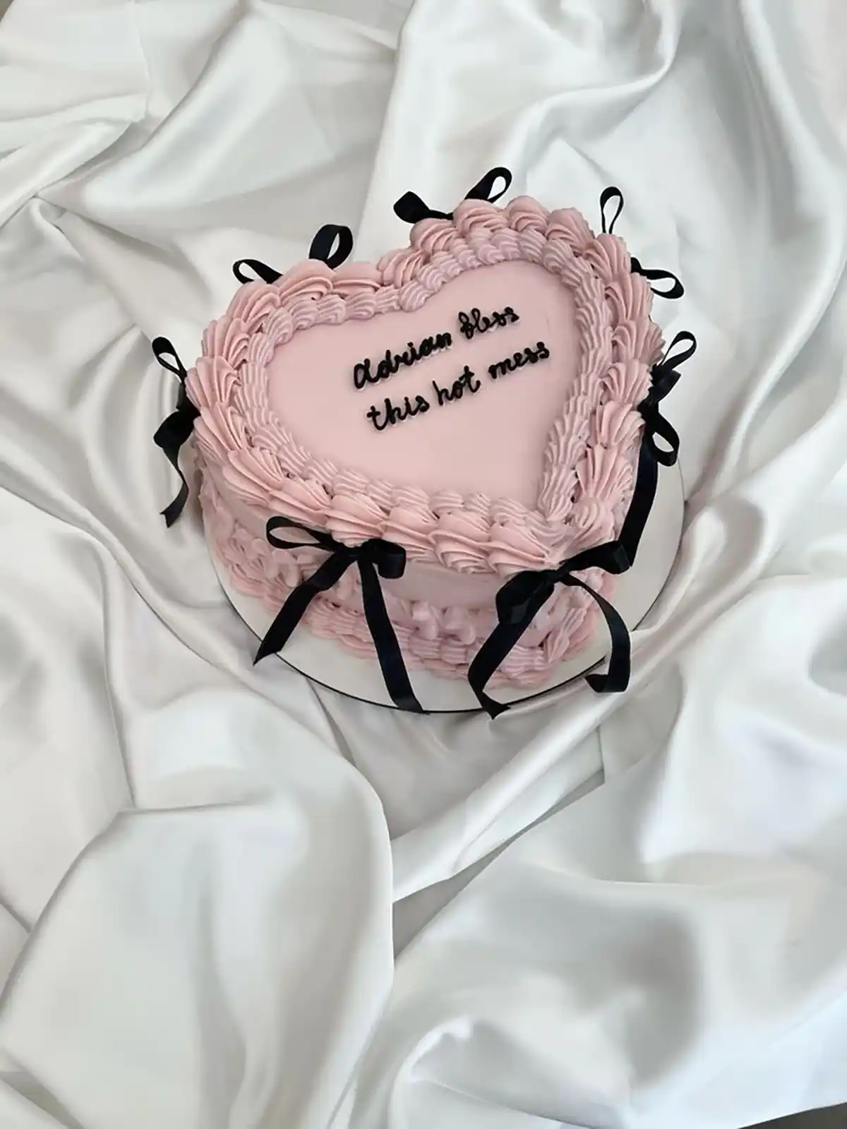 کیک تولد سورپرایزی خاص
