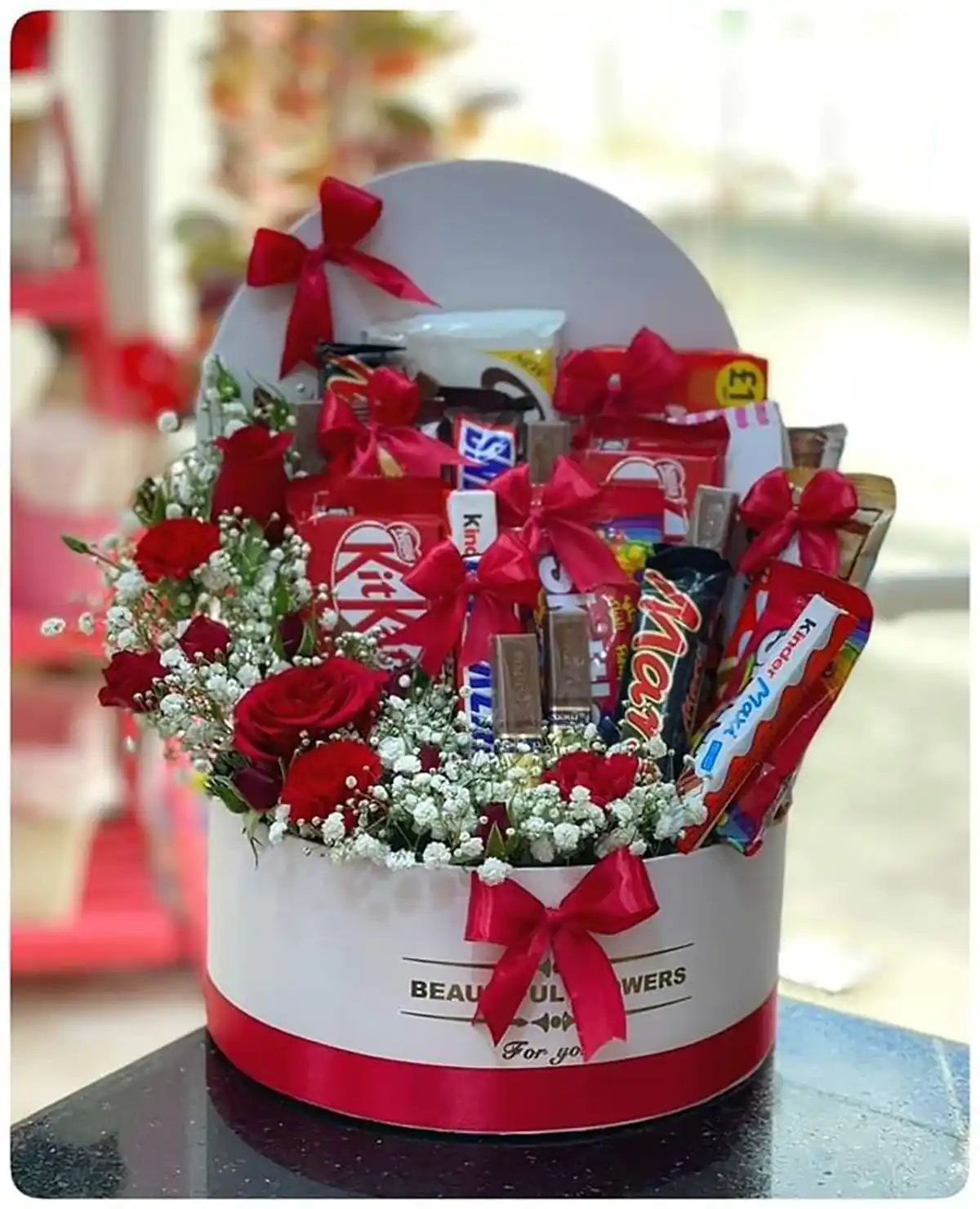 بوکت گل چیست؟دسته گل لاکچری برای هدیهدسته گل ساده و شیکبوکت گل هدیه برای مناسبت‌هاخرید دسته گل هدیه شیکطراحی دسته گل برای هدیه