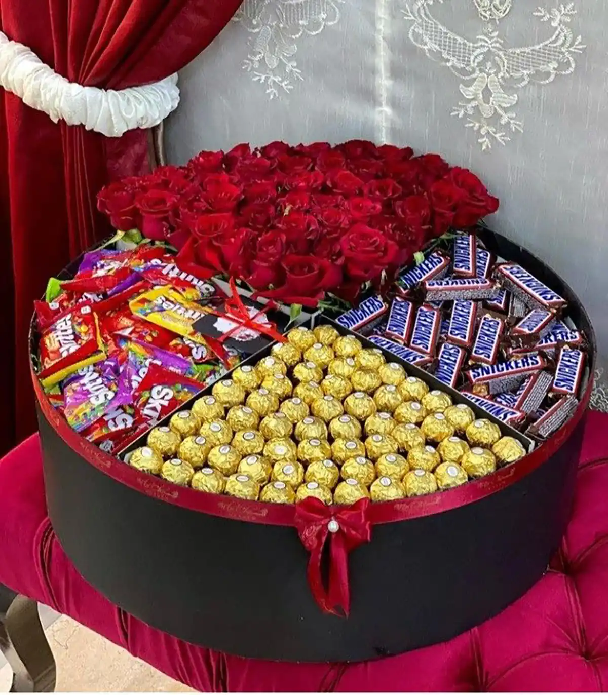 بوکت گل چیست؟دسته گل لاکچری برای هدیهدسته گل ساده و شیکبوکت گل هدیه برای مناسبت‌هاخرید دسته گل هدیه شیکطراحی دسته گل برای هدیه