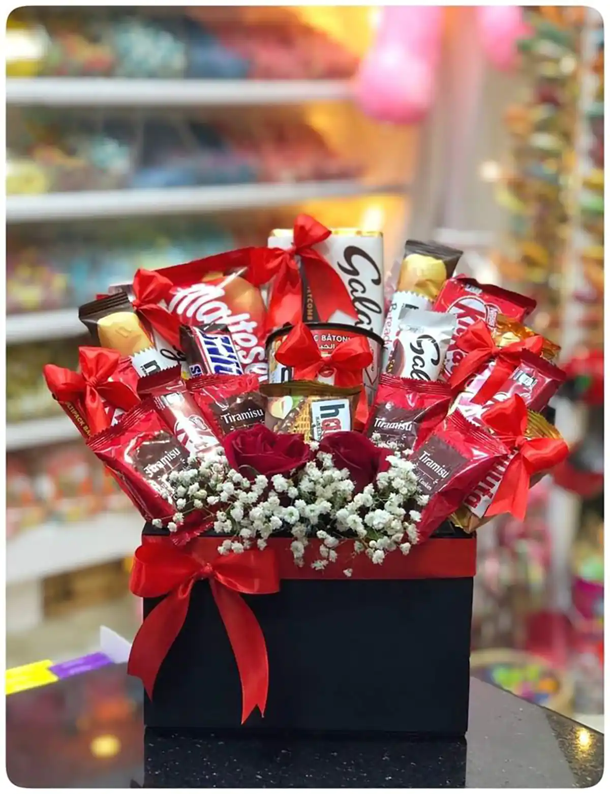بوکت گل چیست؟دسته گل لاکچری برای هدیهدسته گل ساده و شیکبوکت گل هدیه برای مناسبت‌هاخرید دسته گل هدیه شیکطراحی دسته گل برای هدیه