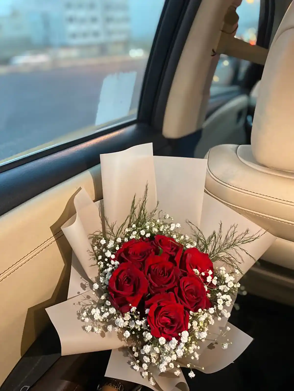 دسته گل رز قرمز برای تولد دسته گل رز قرمز برای سالگرد قیمت دسته گل رز قرمز لاکچری تزیین ساده دسته گل رز قرمز عکس دسته گل رز عاشقانه جدید دسته گل رز قرمز طبیعی سفارش 