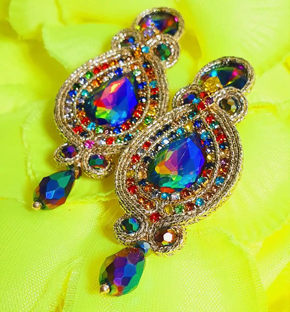 گوشواره فانتزی
گوشواره جواهری
گوشواره مرواریدی
گوشواره طلا جدید
گوشواره برلیان
گوشواره میخی استیل
