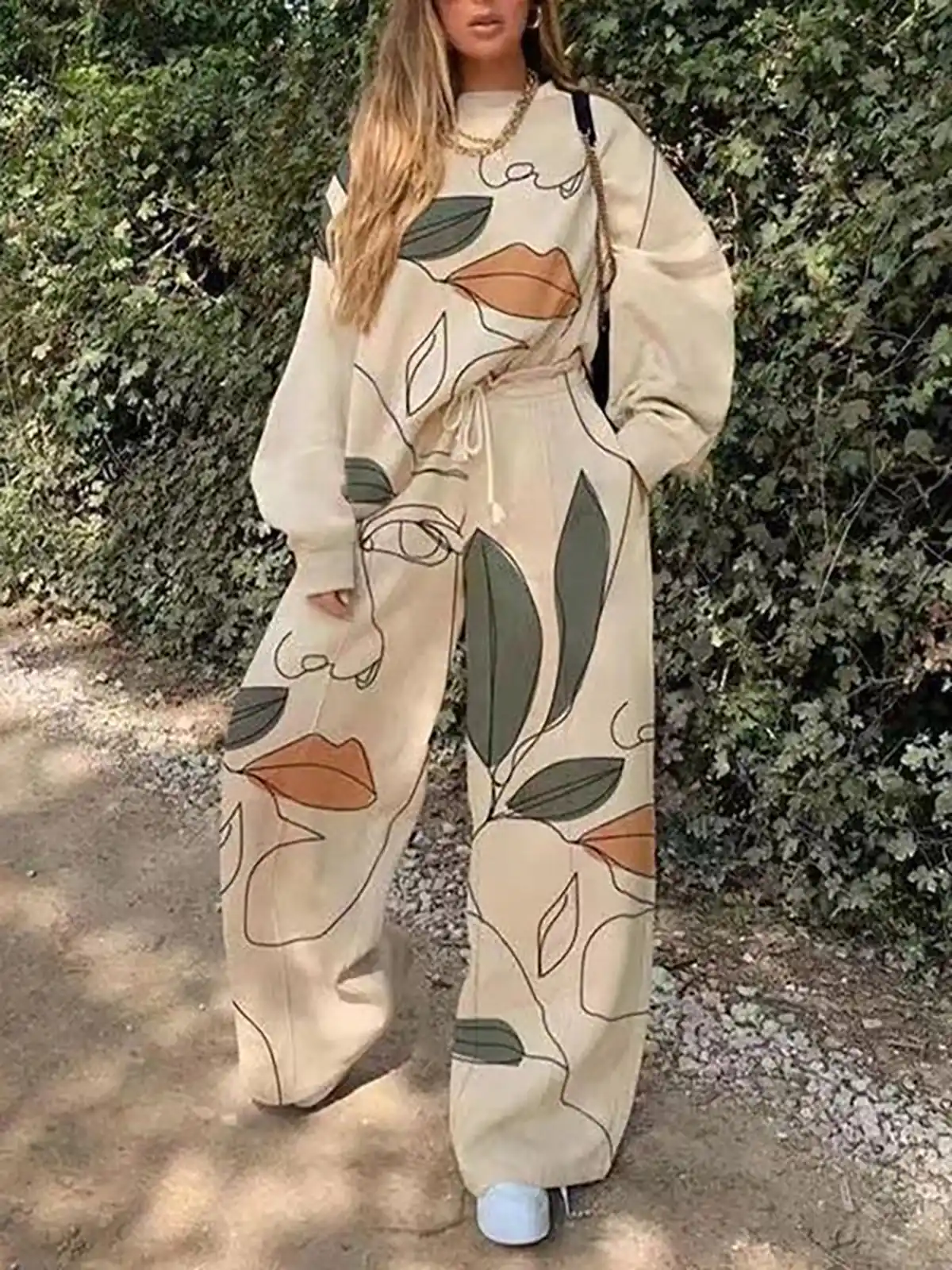 ست لباس زنانه
لباس ست اسپرت
لباس اسپرت دخترانه
ست اسپرت زنانه
ست لباس مردانه
استایل دخترانه خارجی

