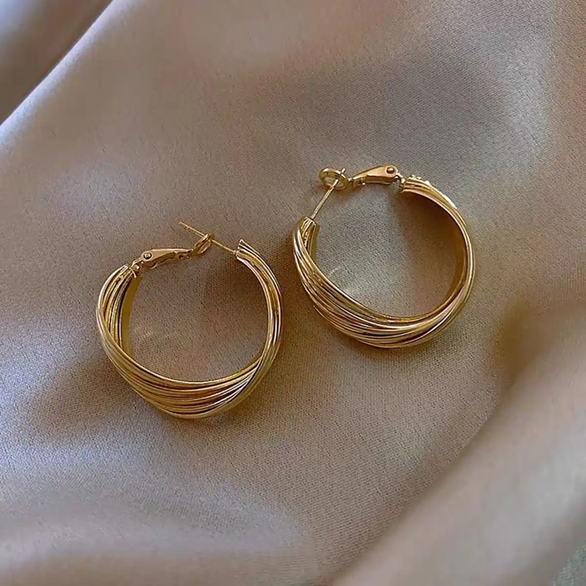 گوشواره حلقه ای طلا
گوشواره حلقه ای بزرگ طلا
گوشواره حلقه ای کوچک طلا
گوشواره حلقه ای آویزدار
گوشواره حلقه ای جدید طلا
گوشواره حلقه ای ساده
گوشواره حلقه ای مردانه
گوشواره حلقه ای استیل