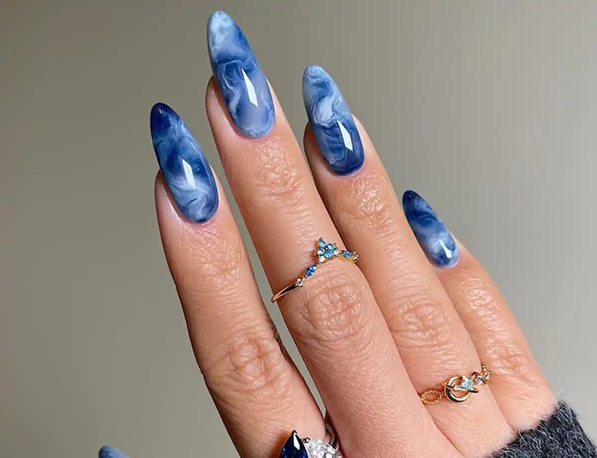 طرح ناخن آبی پاستیلی
ناخن ابی کاربنی
طرح ناخن آبی کاربنی
لاک آبی آسمانی
لاک ابی یخی
لاک آبی کاربنی براق