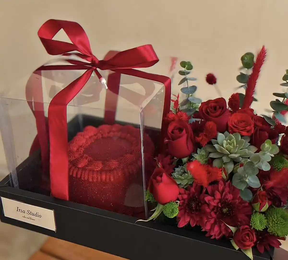 باکس گل و کیک مردانه باکس طلقی گل و کیک باکس گل و کیک جدید قیمت باکس گل و کیک باکس گل و کیک و کادو باکس گل و کیک و بادکنک