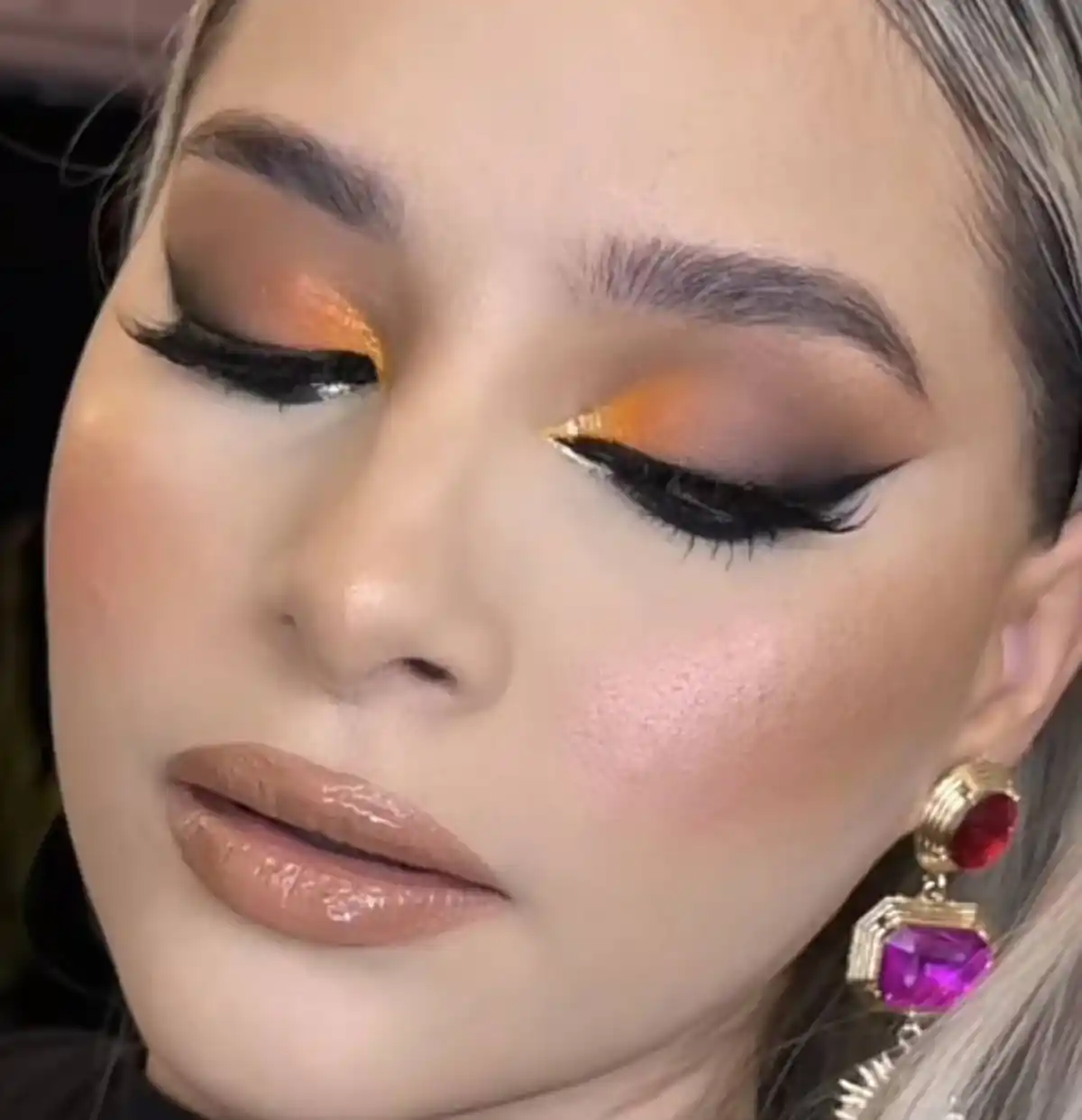 مدل ارایش دخترانه ساده و شیک برای عروسی
مدل میکاپ دخترانه برای عروسی
آرایش لایت دخترانه برای عروسی
مدل ارایش دخترانه ملایم
مدل میکاپ ساده و شیک
مدل آرایش دخترانه ساده
