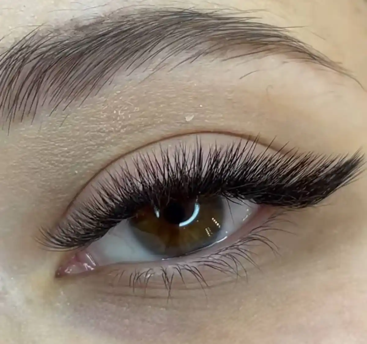 مژه خط چشمی اسپایکی
مژه خط چشمی والیوم
مژه اسپایکی
مژه کلاسیک
مژه روباهی
اکستنشن مژه