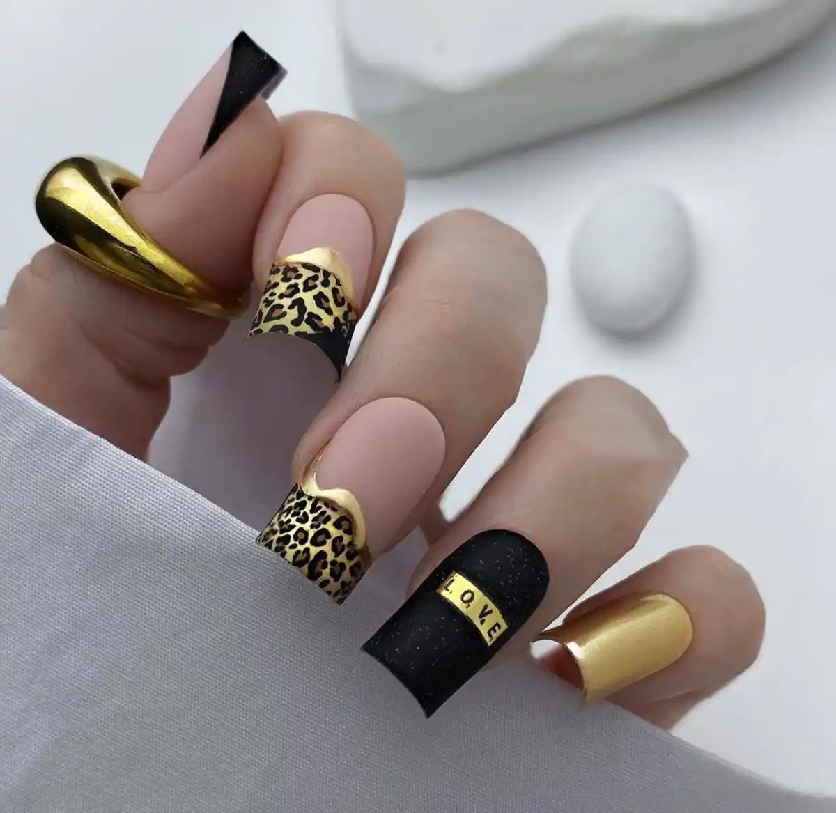  طرح ناخن شیک و باکلاس
طرح ناخن شیک و باکلاس کوتاه
طراحی ناخن اسپرت شیک
طراحی ناخن اسپرت شیک کوتاه
طرح ناخن شیک و باکلاس ۱۴۰۳
طرح ناخن شیک و باکلاس تابستانی
