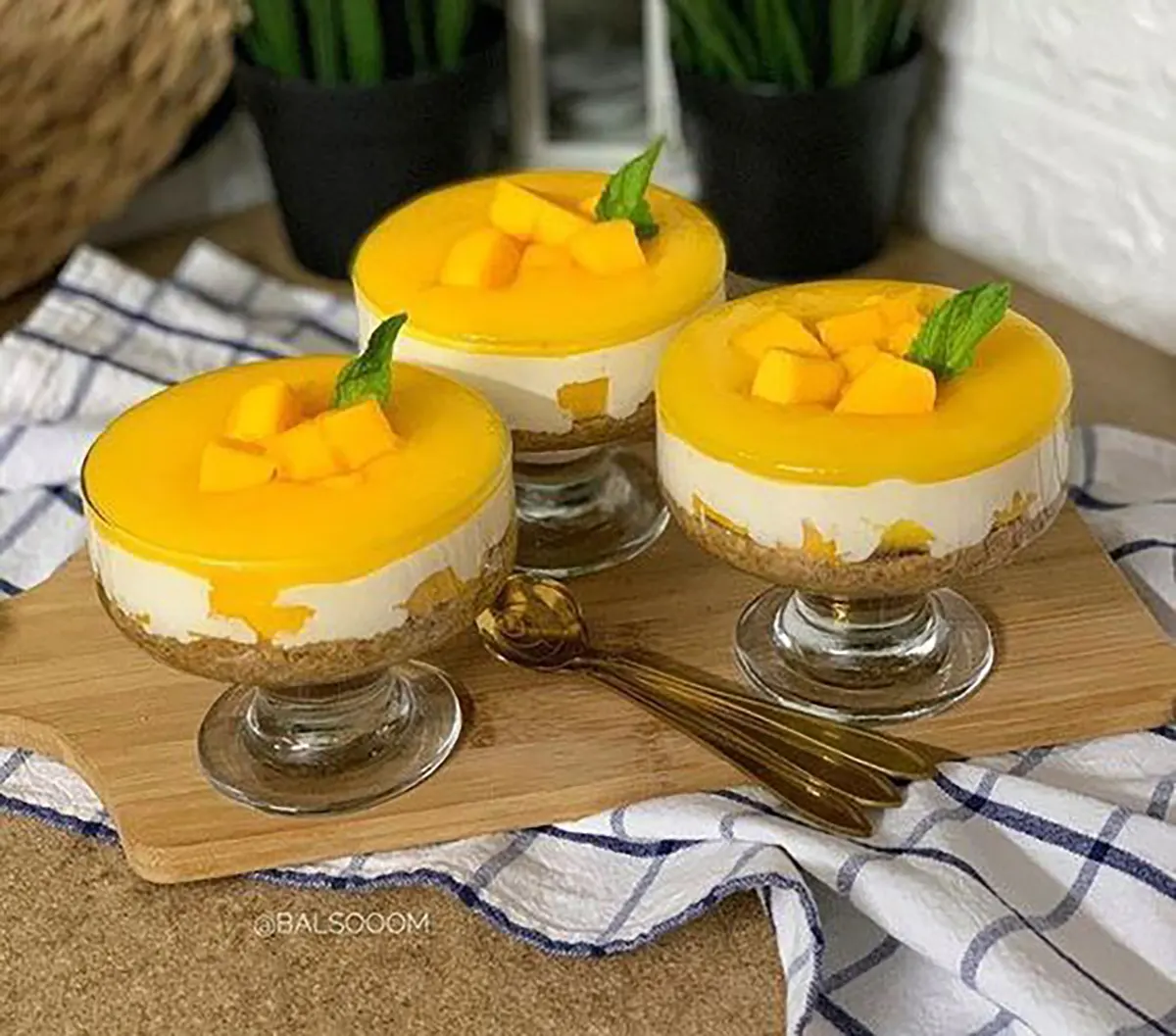 انواع دسر ساده و کم هزینه
دسر خوشمزه و لاکچری
دسر خوشمزه برای مهمانی
دسر باکلاس برای مهمانی
لیست انواع دسر ساده
انواع دسر برای مهمانی رسمی
انواع دسرهای مجلسی ساده
طرز تهیه انواع دسر خارجی
