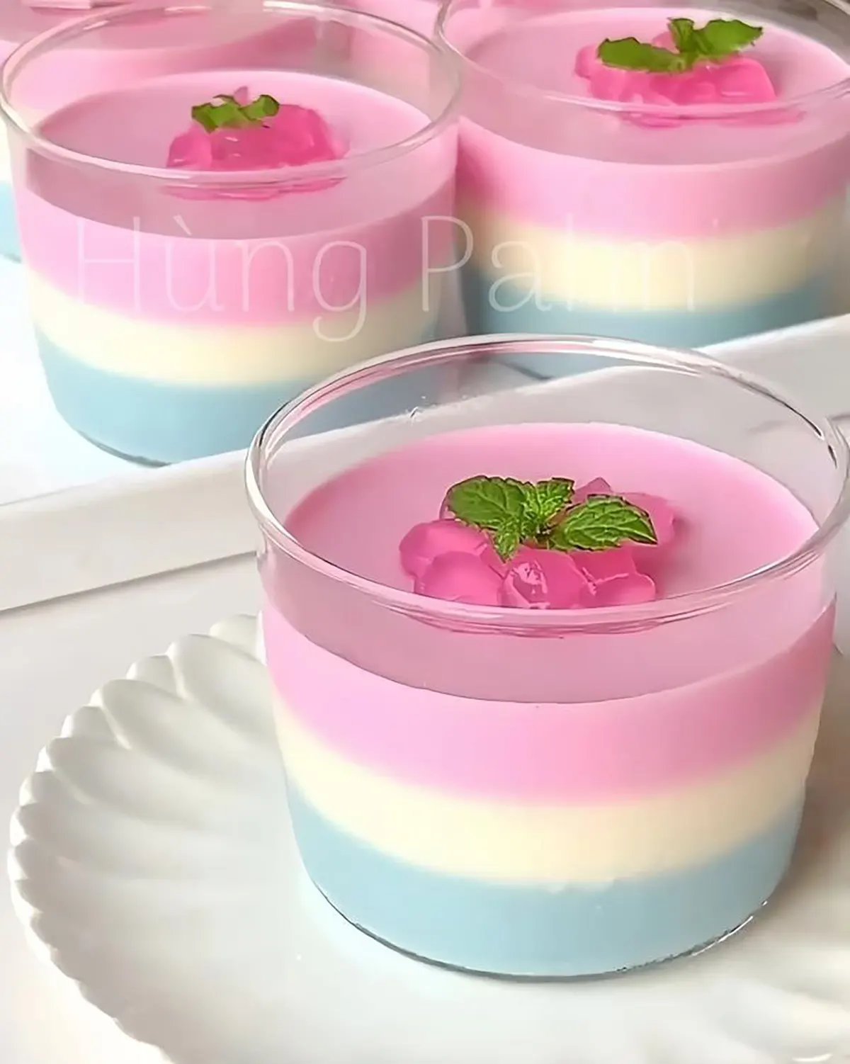 
انواع دسر ساده و کم هزینه
دسر خوشمزه و لاکچری
دسر خوشمزه برای مهمانی
لیست انواع دسر ساده
انواع دسرهای مجلسی ساده
لاکچری انواع دسرهای مجلسی
انواع دسر مجلسی مدرن
طرز تهیه انواع دسر خارجی
