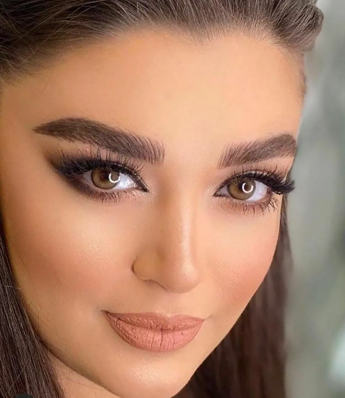 میکاپ دخترونه و جذاب