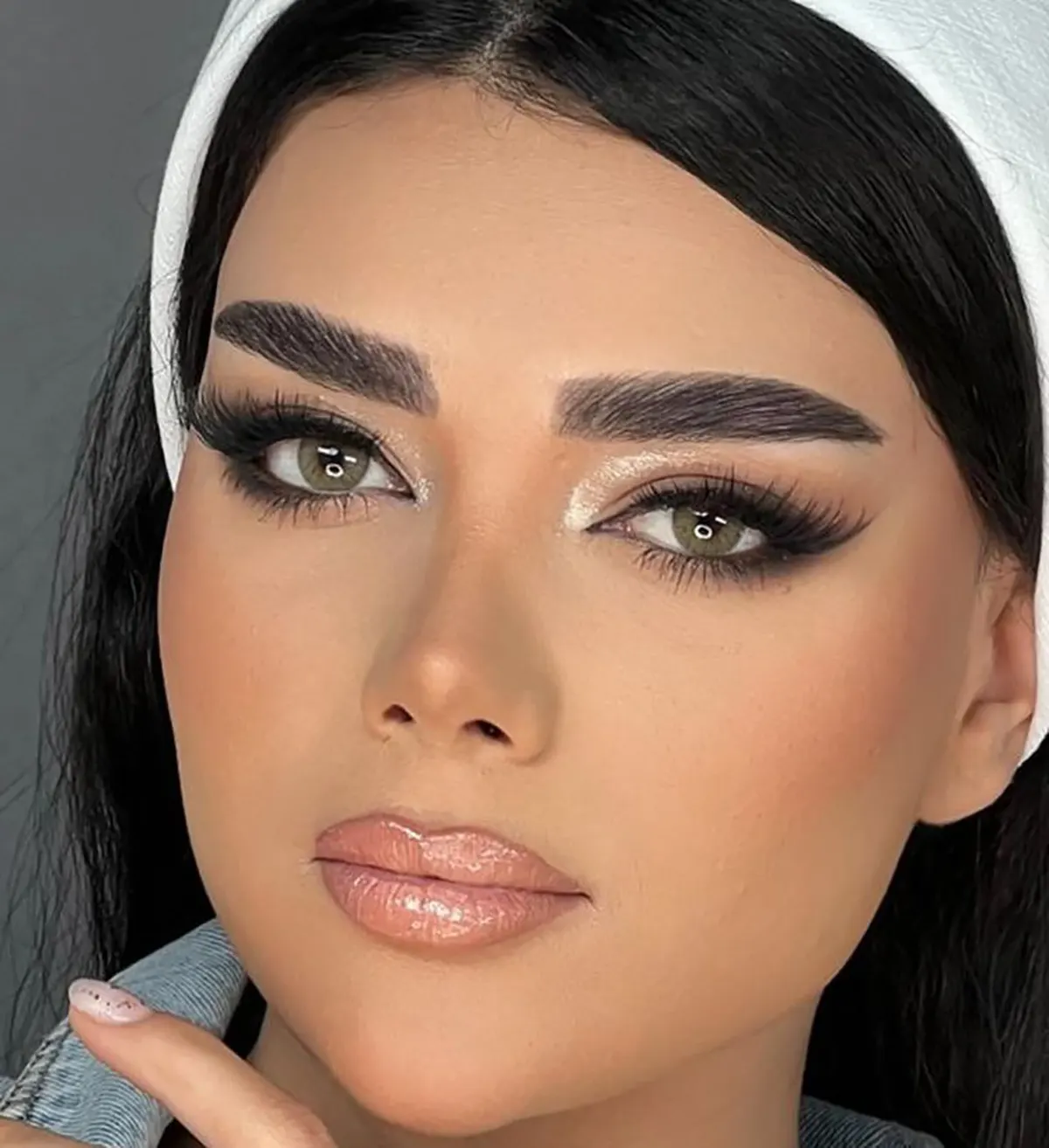 میکاپ دخترونه و جذاب