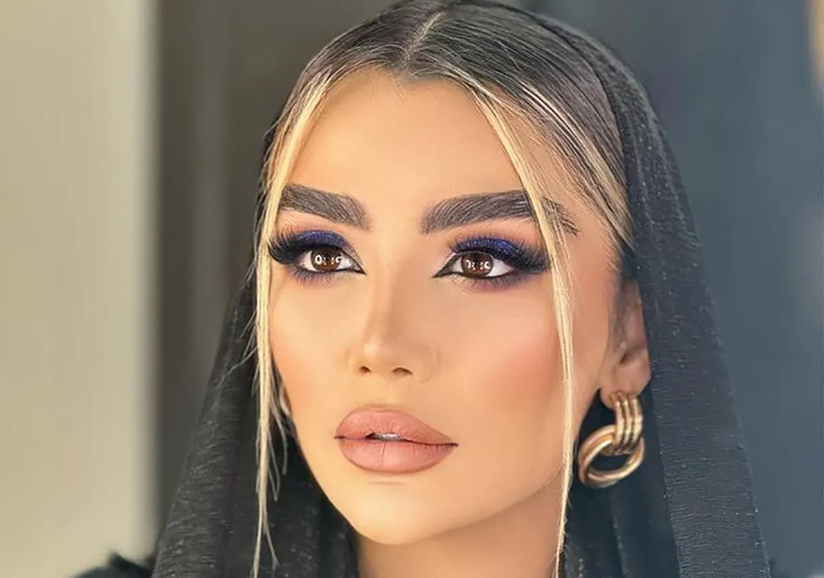 آرایش ساده دخترانه
آرایش دخترانه ساده و شیک برای عروسی
میکاپ دخترانه برای عروسی
میکاپ اسموکی
ارایش صورت خیلی ساده و شیک
آرایش لایت دخترانه