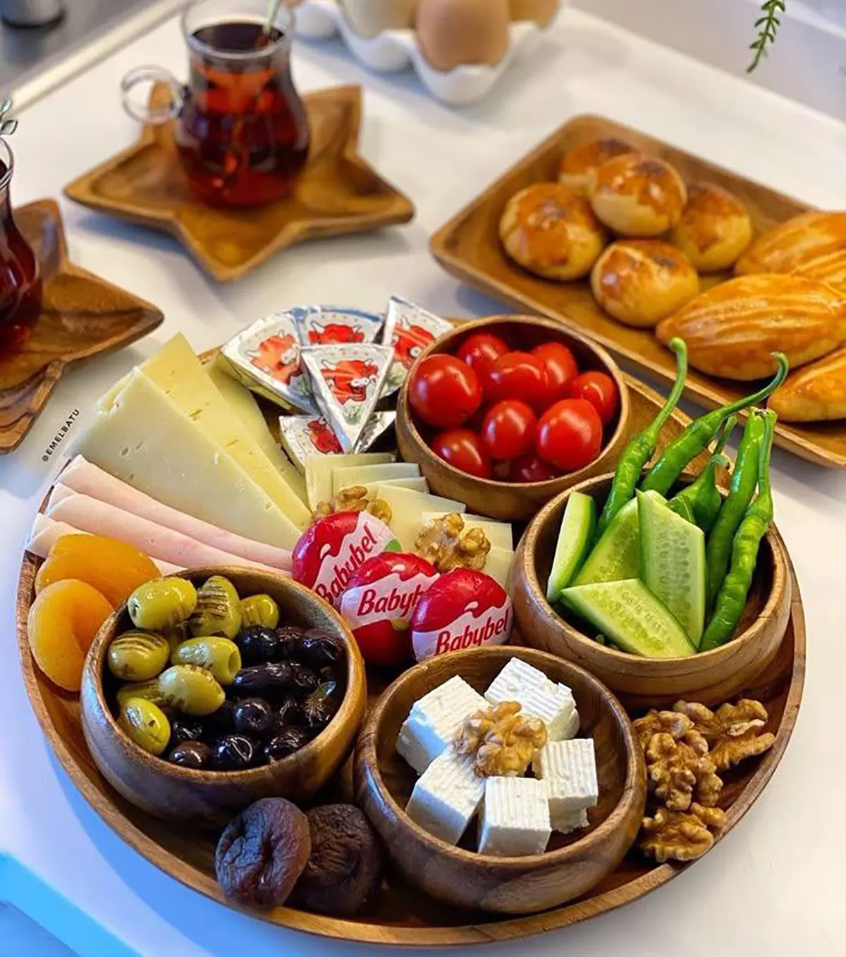 عکس میز صبحانه ساده
