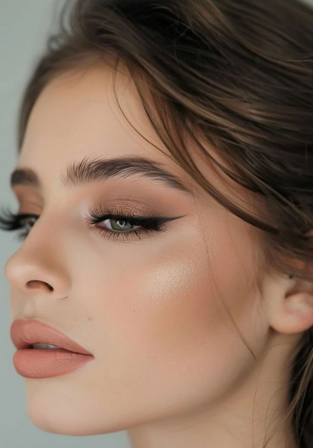 میکاپ عروسکی صورتی
