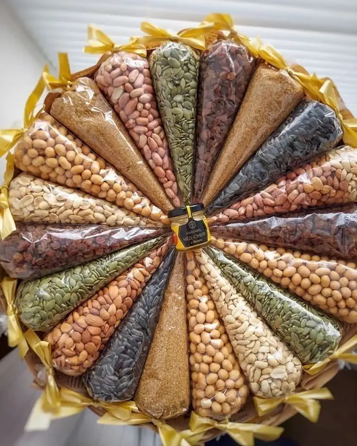 باسکت آجیل متنوع برای میان‌وعده سالم