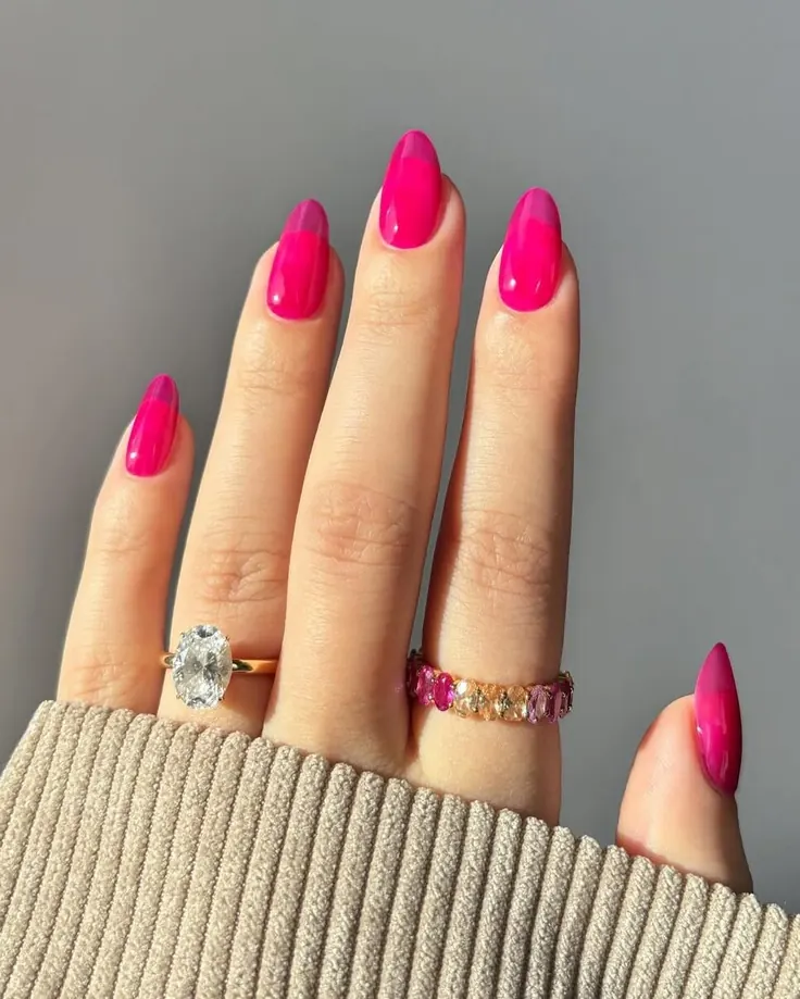ژله سرخابی شفاف با براقی شیشه‌ای
